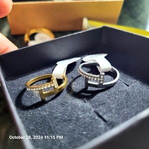 New sets of 2 rings gild tone and silver tone stainless steel rings size 6.5